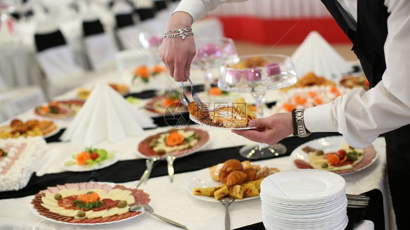 食品OEM代加工设备：揭秘其核心参数与选型逻辑