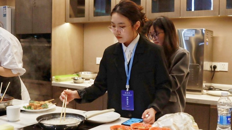 微辣火锅底料麻辣度如何精准掌控？**